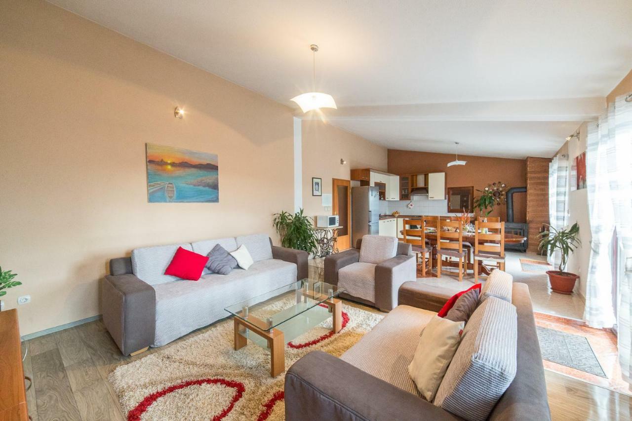 Villa Marica Kaštela Eksteriør billede