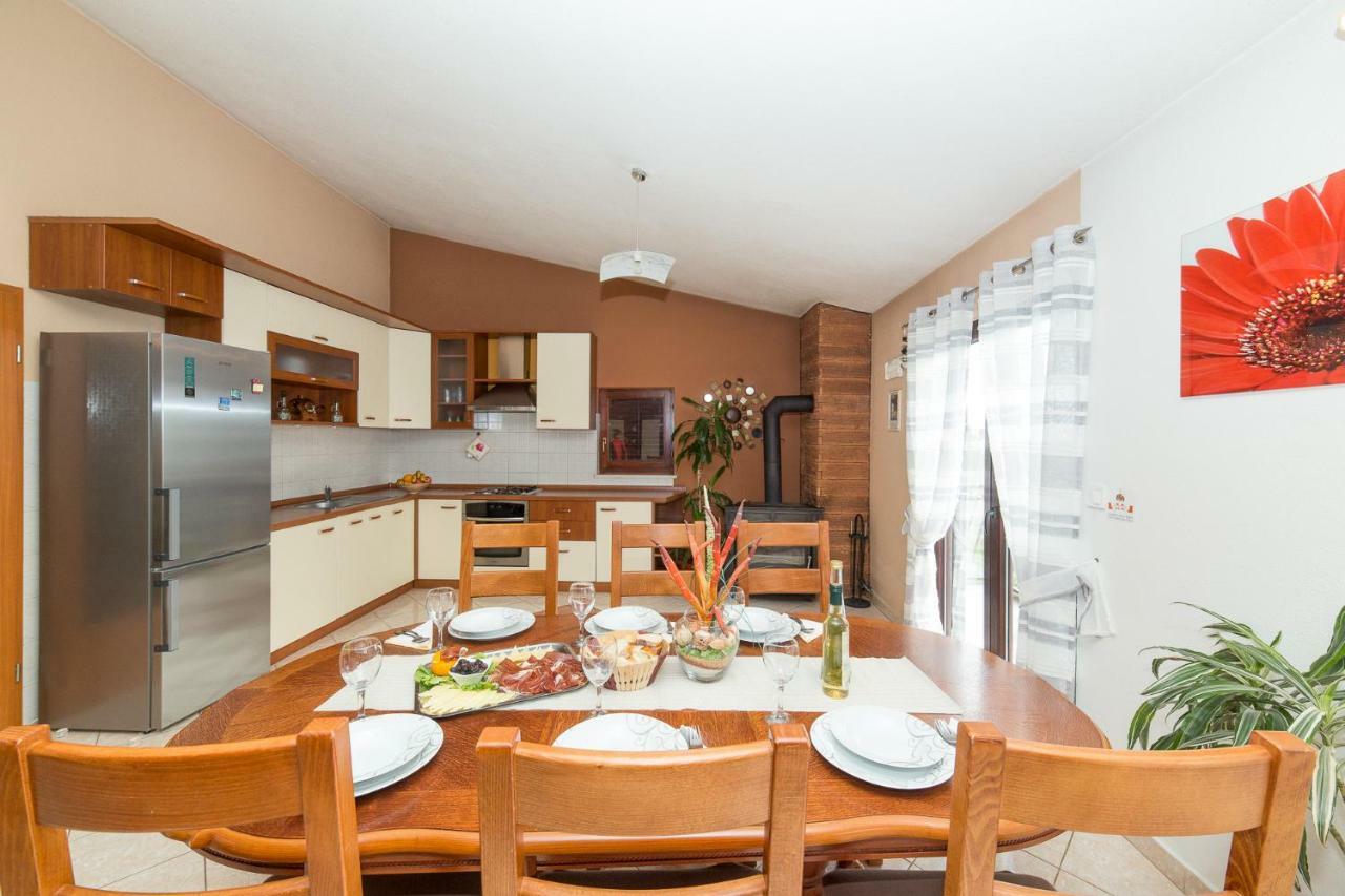 Villa Marica Kaštela Eksteriør billede