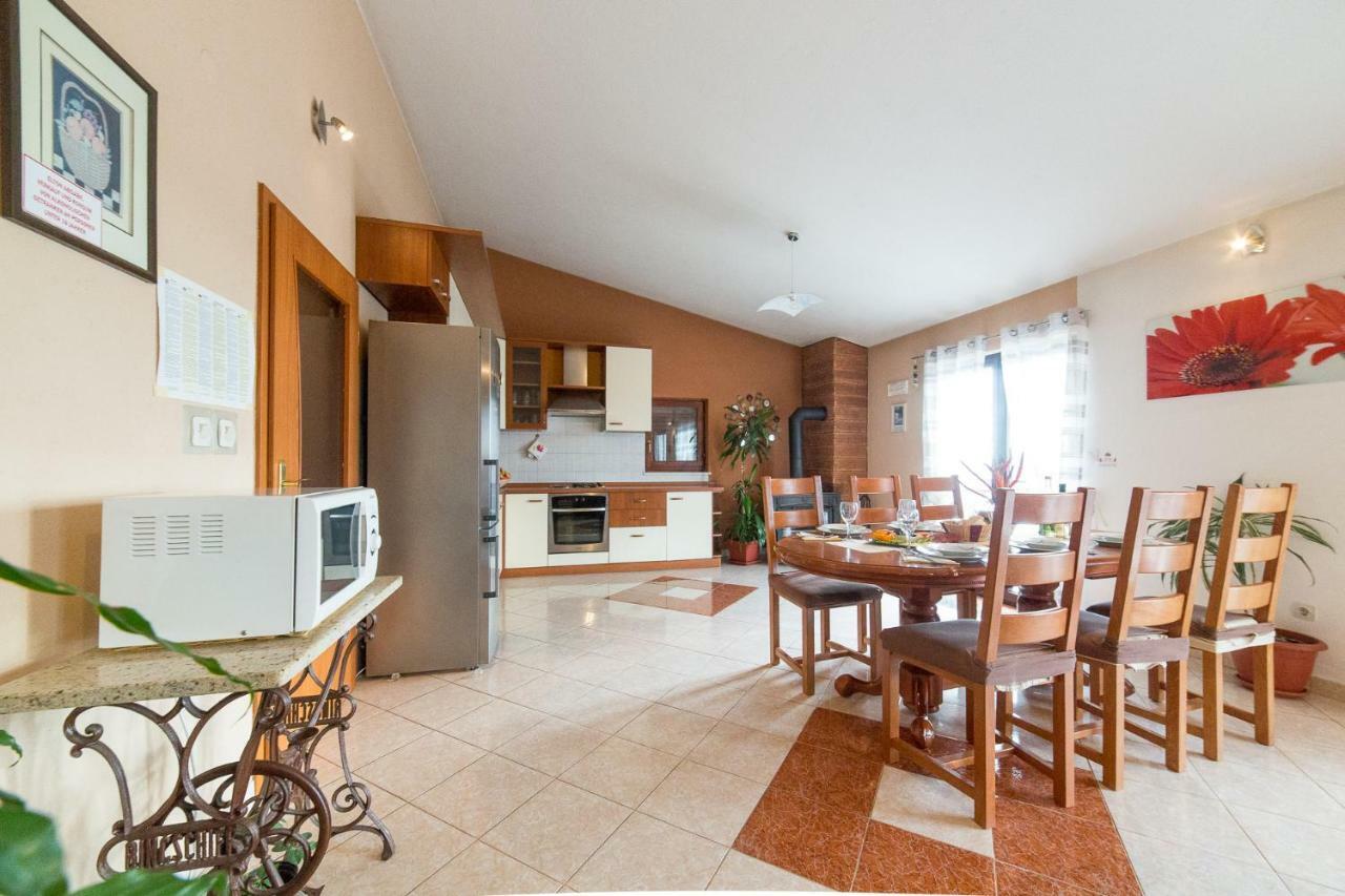 Villa Marica Kaštela Eksteriør billede